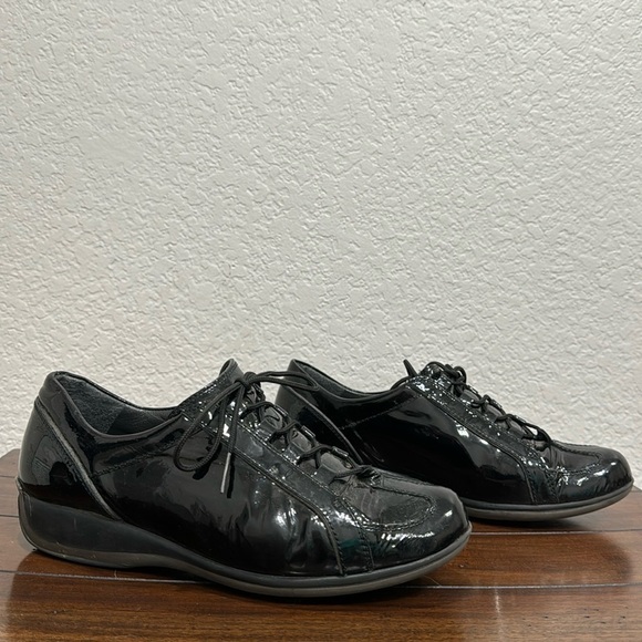 Stuart Weitzman Patent Leather Sneakers Black Size 8 - Picture 2 of 9